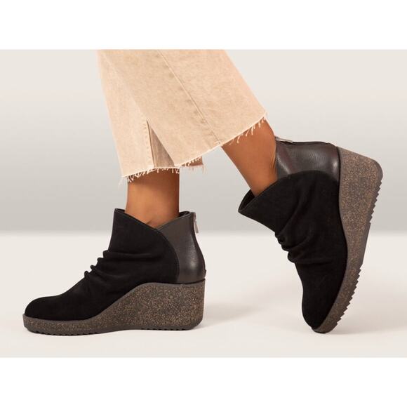Aetrex Shoes - Aetrex Kara Ankle Wedge Boot Suede Leather Bootie | 38 EU (7.5-8) Black NEW